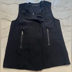 Harve Benard‎ Black Sleeveless Vest